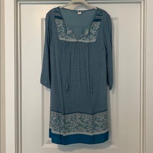 Old Navy blue flowered shift dress